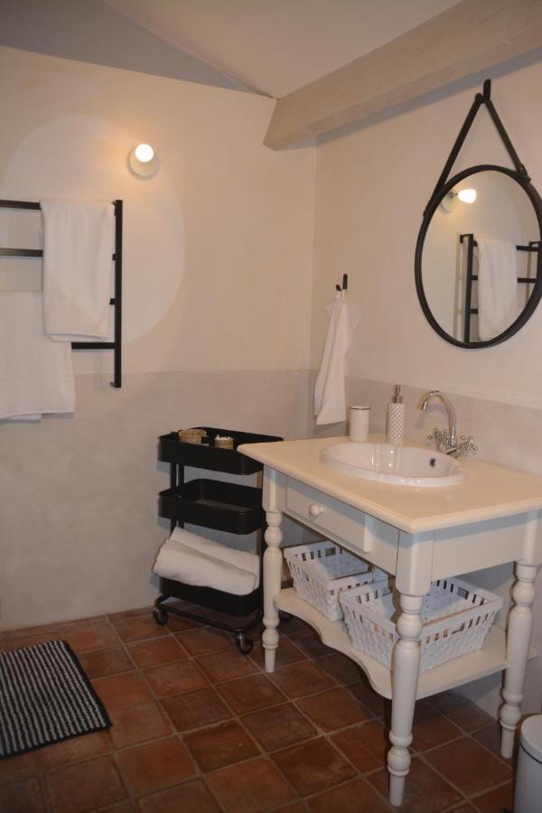 Bed and Breakfast La Petite Sardine Lirac Экстерьер фото